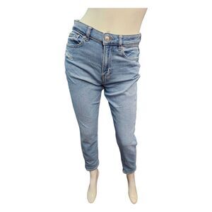 American Eagle Mom Jean Womens size 2 Med Wash Slight Distressed